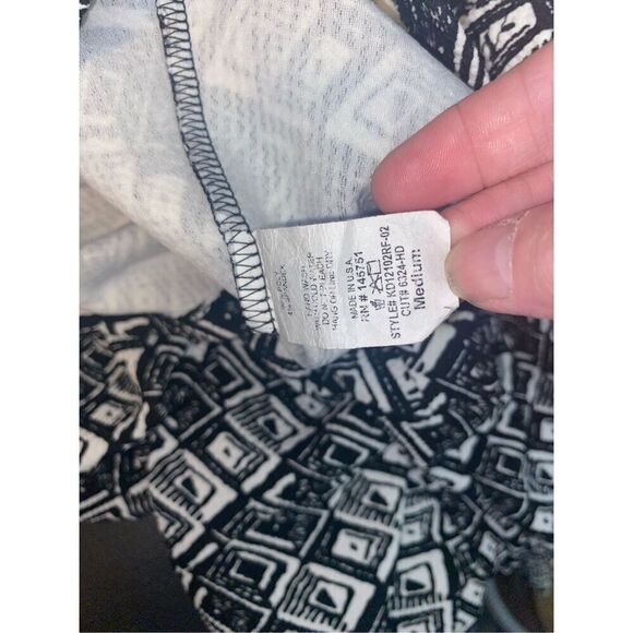41 Hawthorne Women's Black White Geometric Pattern Skater Dress Medium - Picture 6 of 6